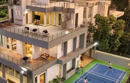 The Elite Mansion